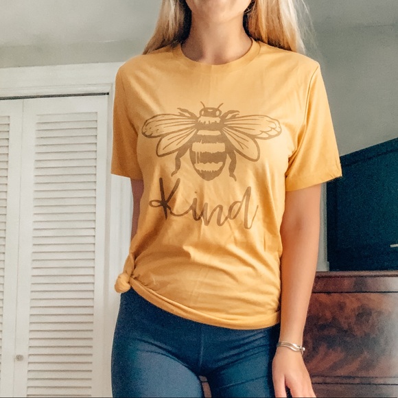 Bee Kind Tee - Picture 2 of 2